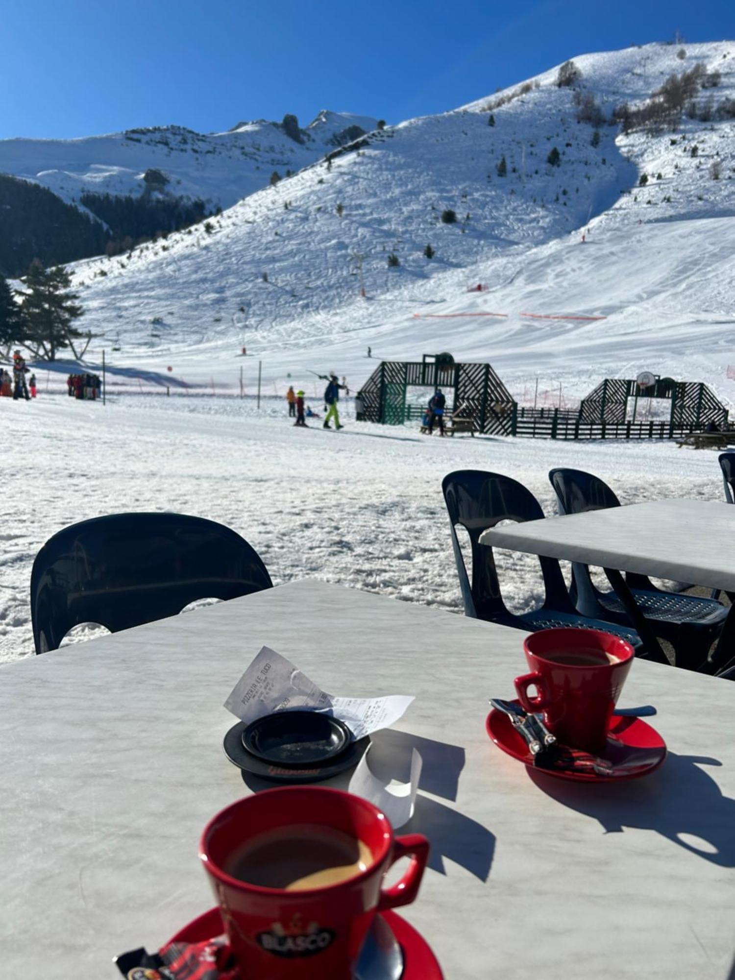Val Louron Hautes Pyrénées Superbe appartement tout confort au pied des pistes 4 personnes Génos Esterno foto